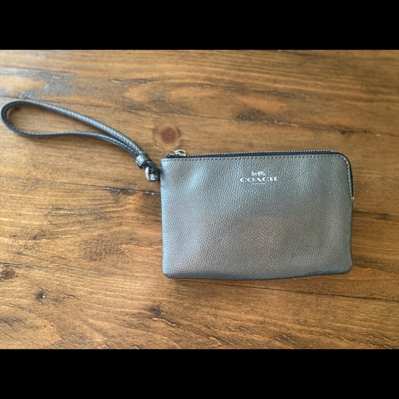Coach Wallet - Picture 1 of 4